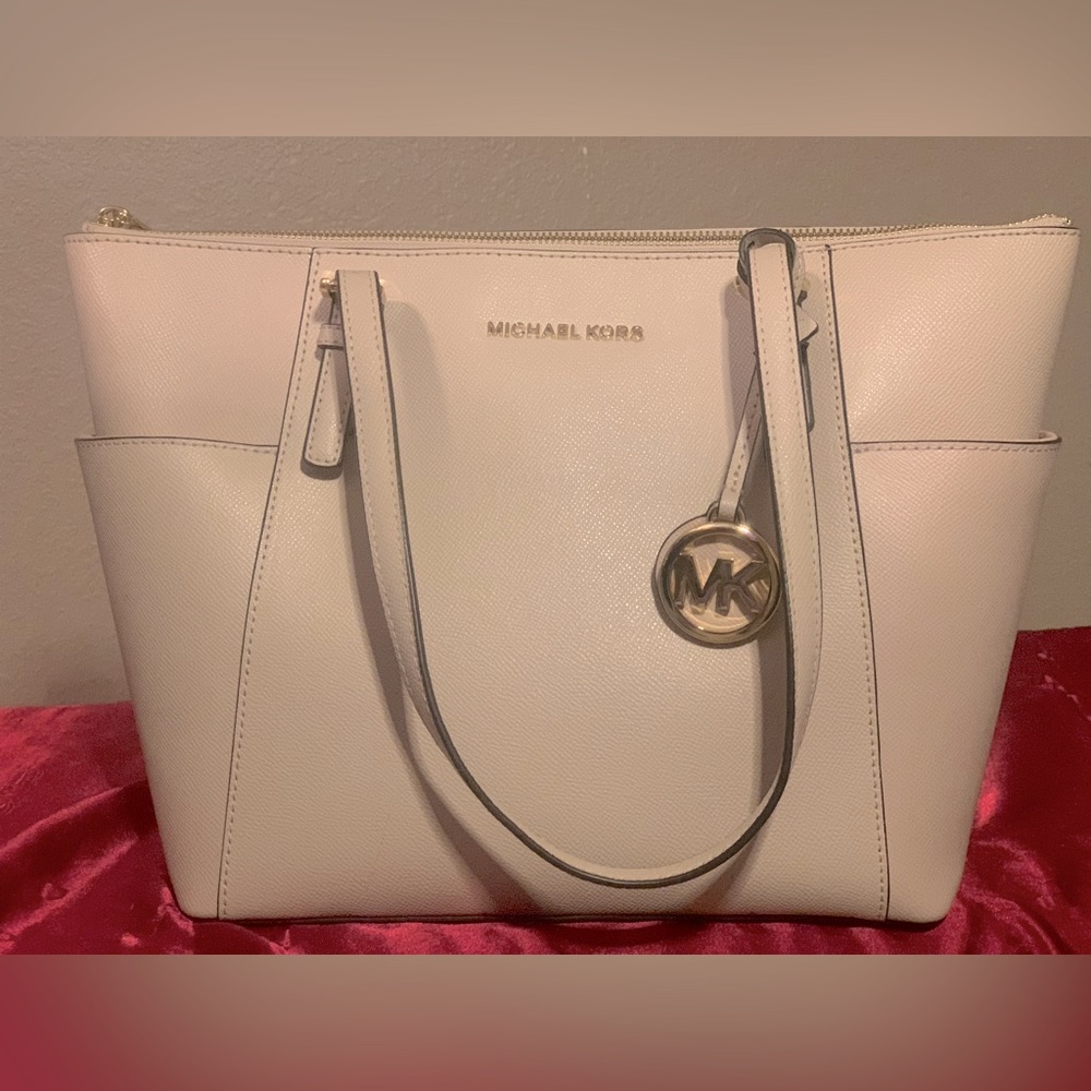 Michael Kors👜💗